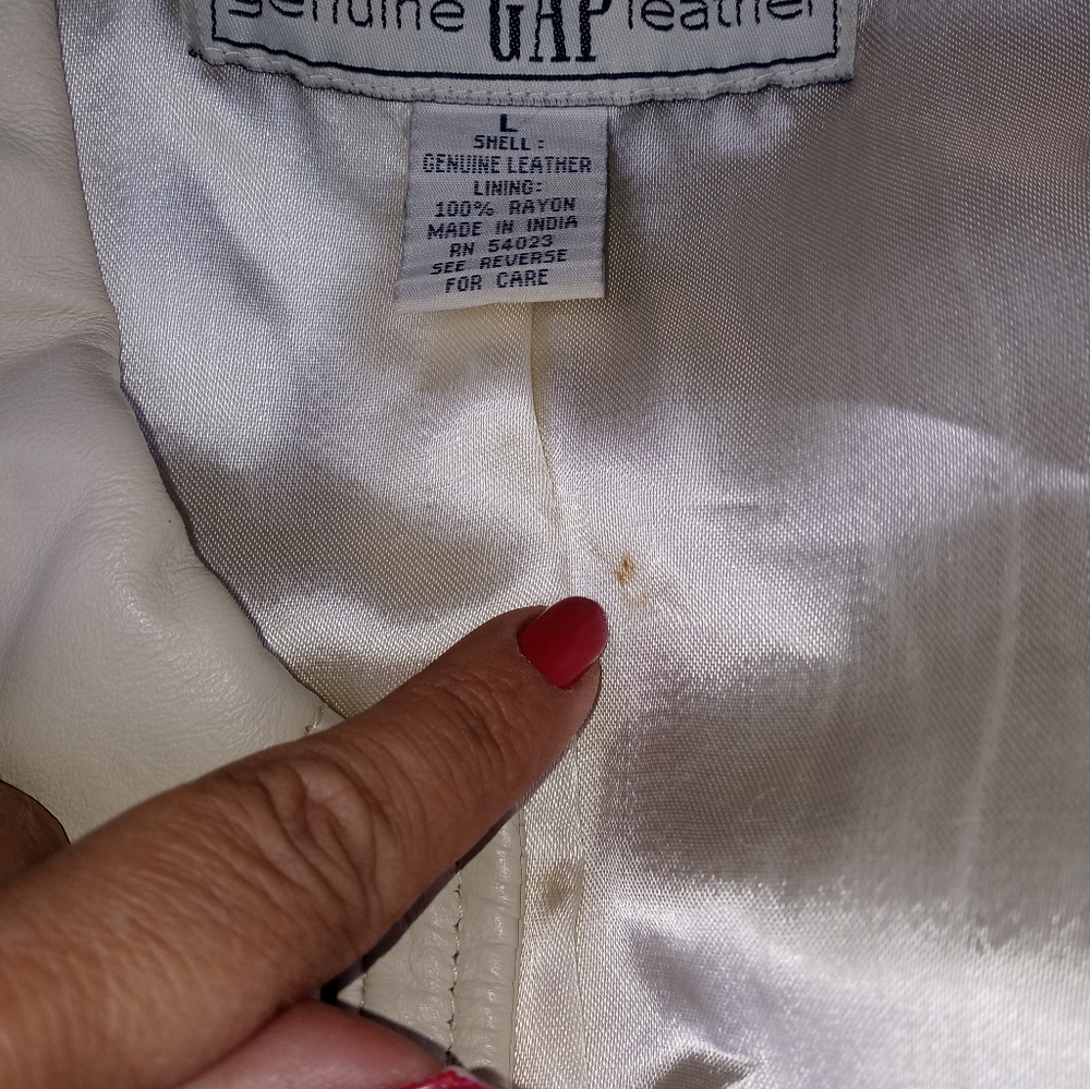 1986 Vintage Gap Cream Leather Jacket. - Picture 6 of 9